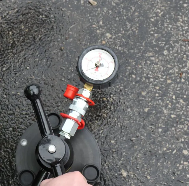 Gauge With Max  Load Indicator Scaled